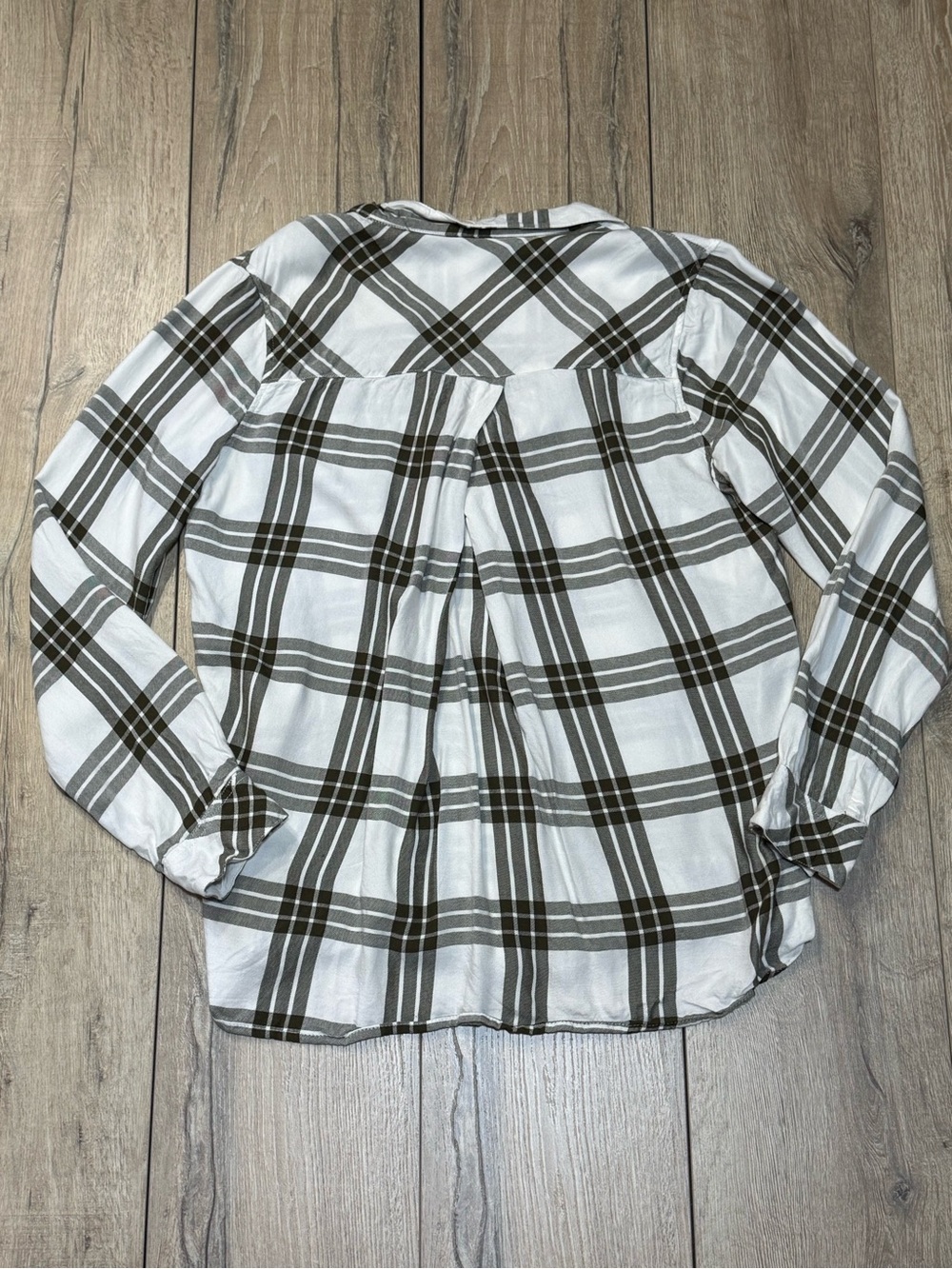 Thread & Supply Cream &  Green Plaid Long Sleeve Button Down Shirt Medium - Picture 5 of 15